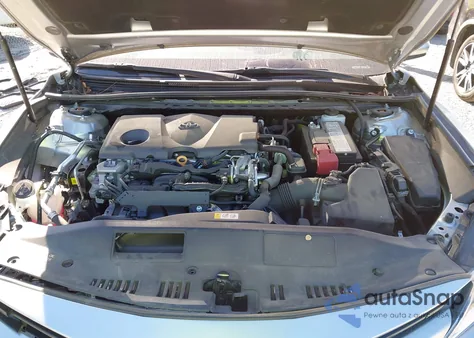 2020 Toyota Camry Le z USA, uszkodzony, nr VIN 4T1C11AK9LU960376